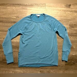 Women’s Athleta Long Sleeve Shirt XXS